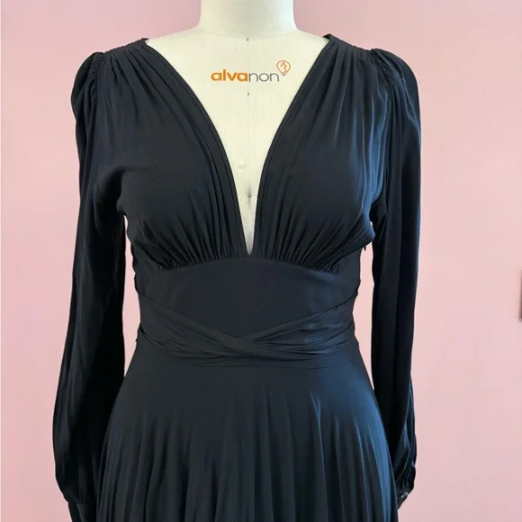 Trashy Diva Gene Black Plunging V-Neck Long Sleeve Maxi Dress - Picture 3 of 5